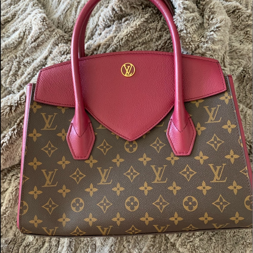 Louis Vuitton Monogram Canvas Florine Bag